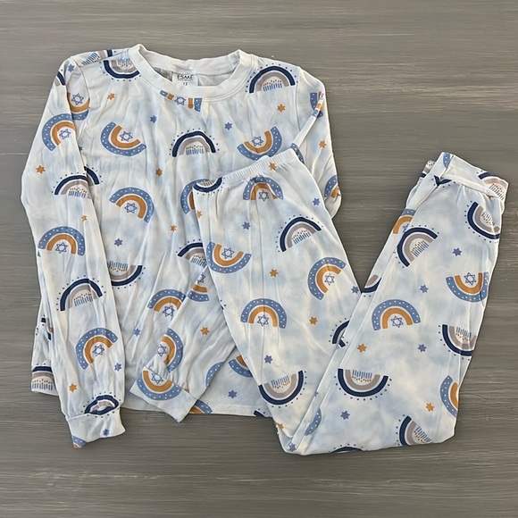 Esme Unisex Hanukkah Pajamas - Picture 1 of 7